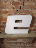 eee Leuchtbuchstabe  /