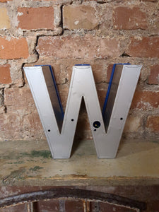 WWW Leuchtbuchstabe  /
