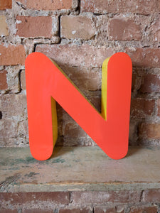 NNN Leuchtbuchstabe Größe 3  /