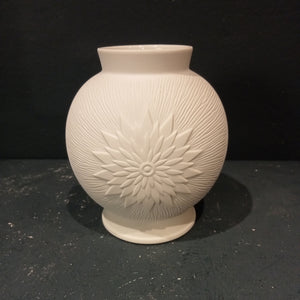 Vase Bisquitporzellan x – Leo Leo Vintage