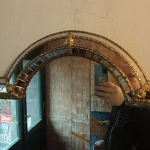 Luxuriöser Spiegel